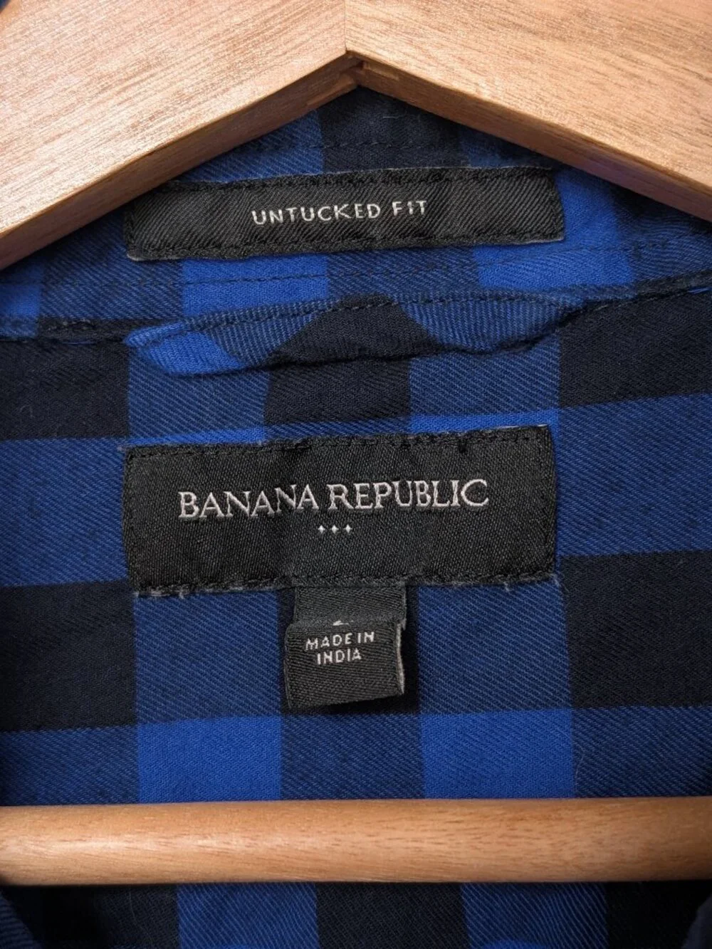 Banana Republic Men's L Blue buffalo check Plaid long-sleeve Button-up Shirt